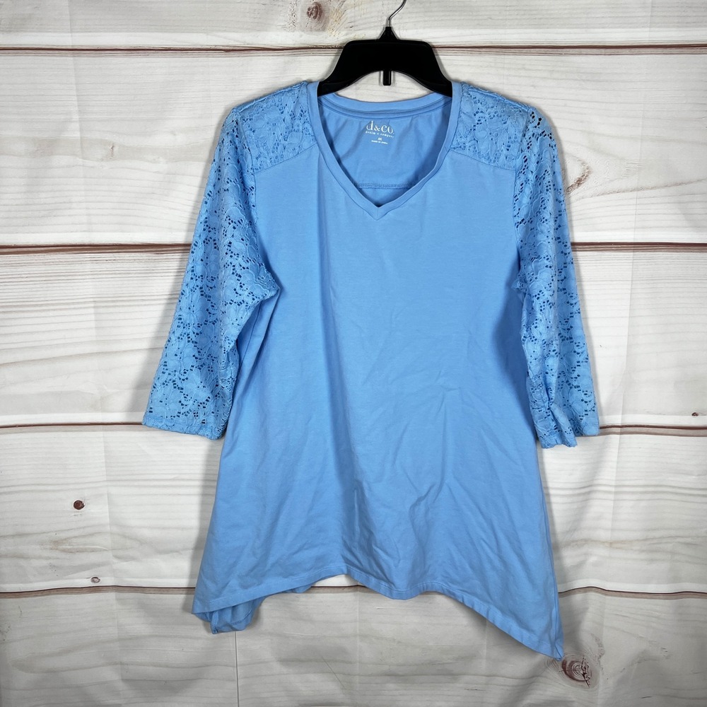 Denim & Co Top Womens M Blue Solid Lace Sleeve V-Neck Sharkbite Hem Top‎ Knit